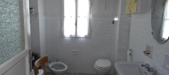 3 bedrooms House in Sillano Giuncugnano, Italy No. 122613 18