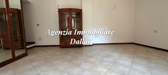 Дом с 6 комнатами в Скарперия э Сан Пьеро, Италия № 104266 13