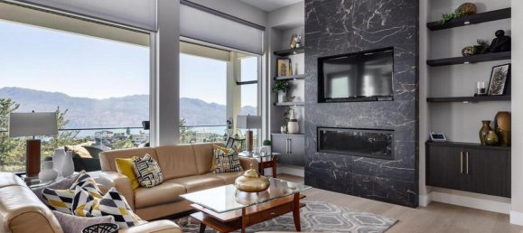 5 bedrooms House in British Columbia, Canada No. 1227 10