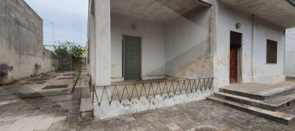 Casa de 4 divisões em San Donato di Lecce, Italy N.º 25933 50