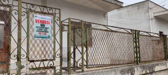 Casa de 4 divisões em San Donato di Lecce, Italy N.º 25933 48