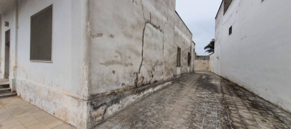 4 rooms House in San Donato di Lecce, Italy No. 25933 44