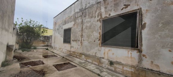 4 rooms House in San Donato di Lecce, Italy No. 25933 41