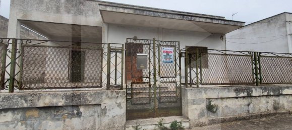 Casa de 4 divisões em San Donato di Lecce, Italy N.º 25933 46