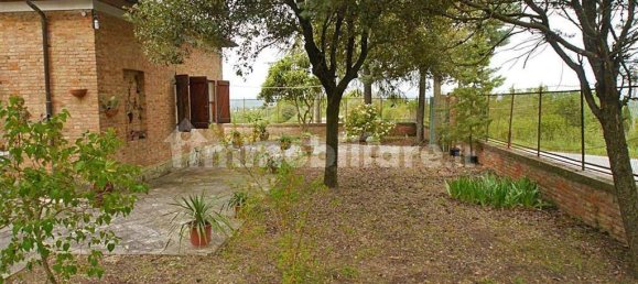 3 bedrooms Villa in Montalcino, Italy No. 166694 4