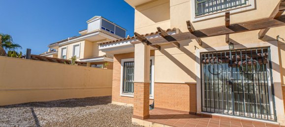 Дом с 4 спальнями в Эль Кануэло, Испания № 155019 26