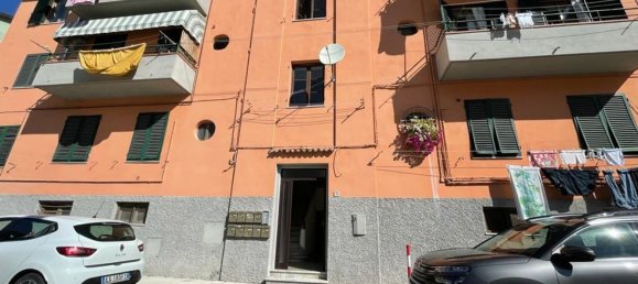 3 rooms Apartment in Castelnuovo di Garfagnana, Italy No. 69931 2
