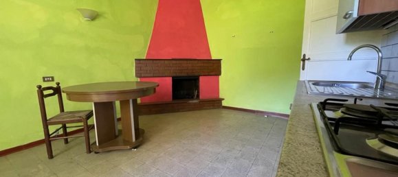 3 rooms Apartment in Castelnuovo di Garfagnana, Italy No. 69931 11