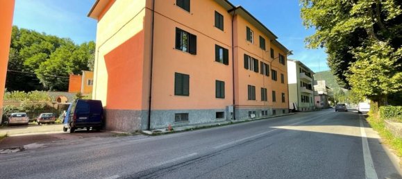 3 rooms Apartment in Castelnuovo di Garfagnana, Italy No. 69931 3