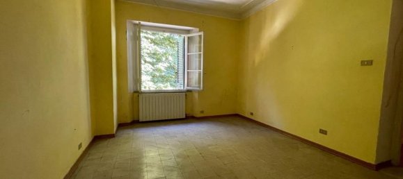 3 rooms Apartment in Castelnuovo di Garfagnana, Italy No. 69931 10