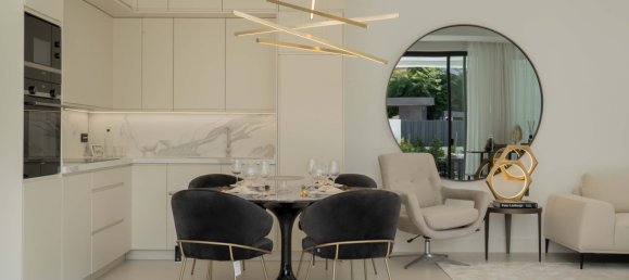 4 bedrooms Villa in Marbella, Spain No. 4394 21