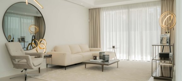 4 bedrooms Villa in Marbella, Spain No. 4394 15