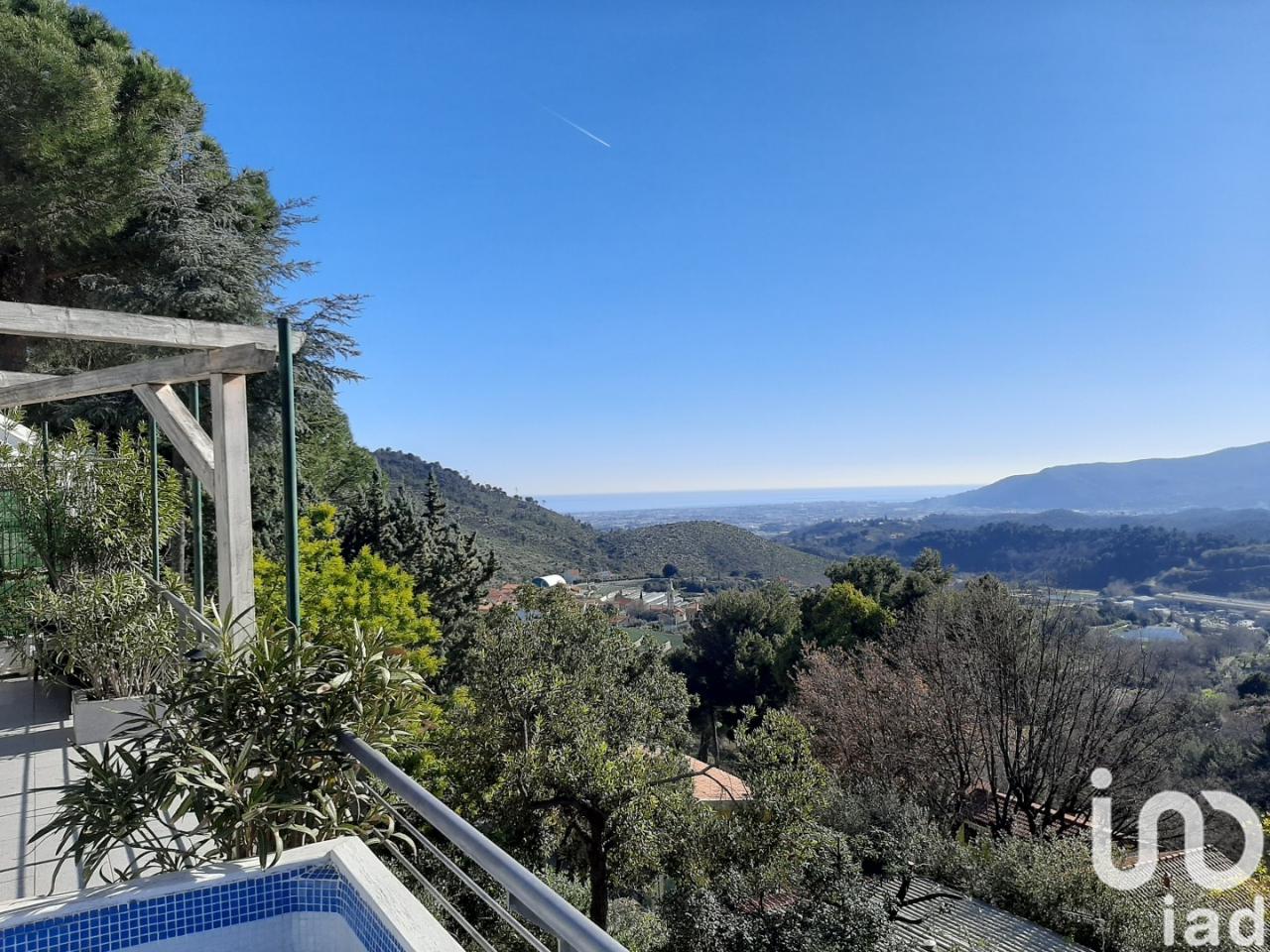 Villa de 5 divisões em Cisano sul Neva, Italy N.º 130768