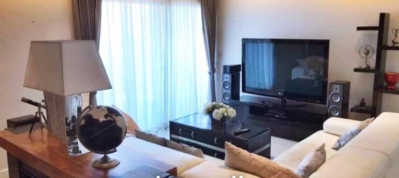 2 bedrooms Condo in Pattaya, Thailand No. 13595 2