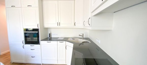 4 rooms Apartment in Altona, Germany No. 285318 4