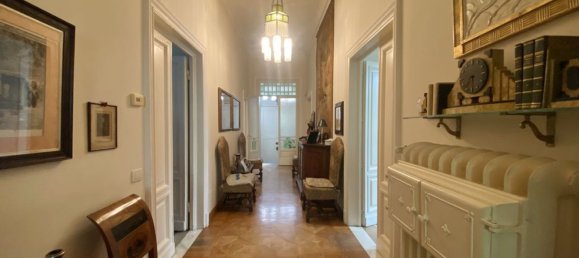 9 Schlafzimmer Wohnung in Florence, Italy, Nr. 335605 6