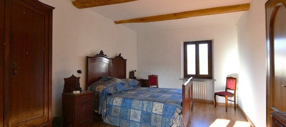 4 bedrooms Villa in Genoa, Italy No. 81535 10