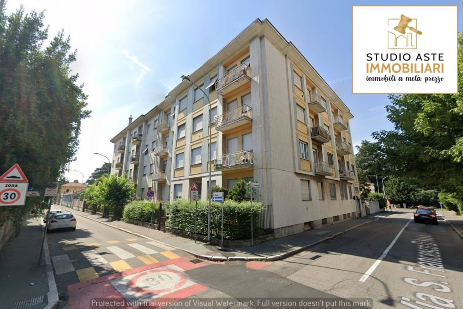 2 rooms Apartment in Legnano, Italy No. 189234