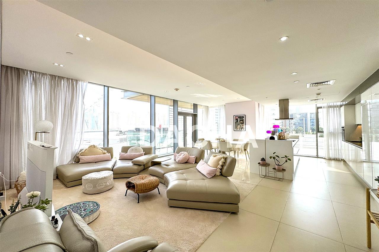 Квартира с 3 спальнями в Дубай, ОАЭ № 27465