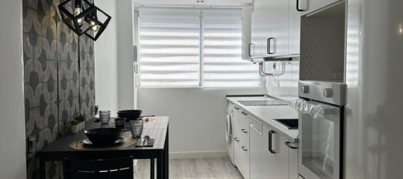 3 bedrooms Apartment in Madrid, Spain No. 169018 5