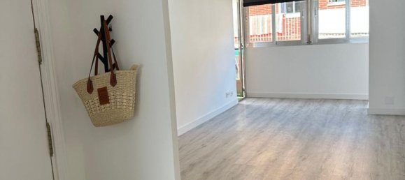 3 bedrooms Apartment in Madrid, Spain No. 169018 22