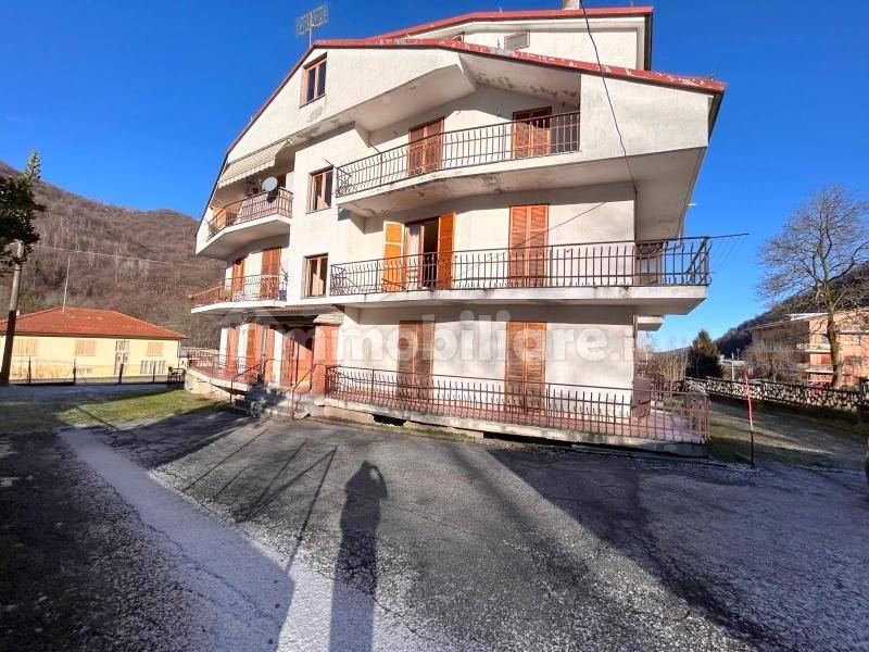 2 bedrooms Apartment in Chiusa di Pesio, Italy No. 162234
