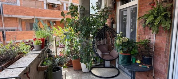 4 rooms Apartment in Rome, Italy No. 267400 9