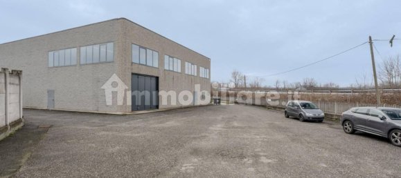 Склад 1600м² в Вольпьяно, Италия № 319588 2