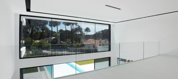 6 bedrooms Villa in Almada, Portugal No. 142354 10