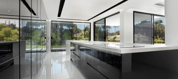 6 bedrooms Villa in Almada, Portugal No. 142354 9