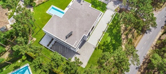 6 bedrooms Villa in Almada, Portugal No. 142354 4