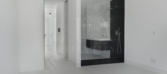 6 bedrooms Villa in Almada, Portugal No. 142354 30