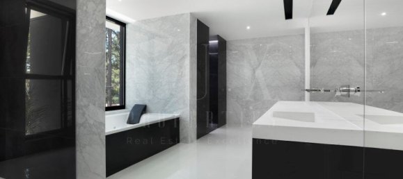 6 bedrooms Villa in Almada, Portugal No. 142354 15