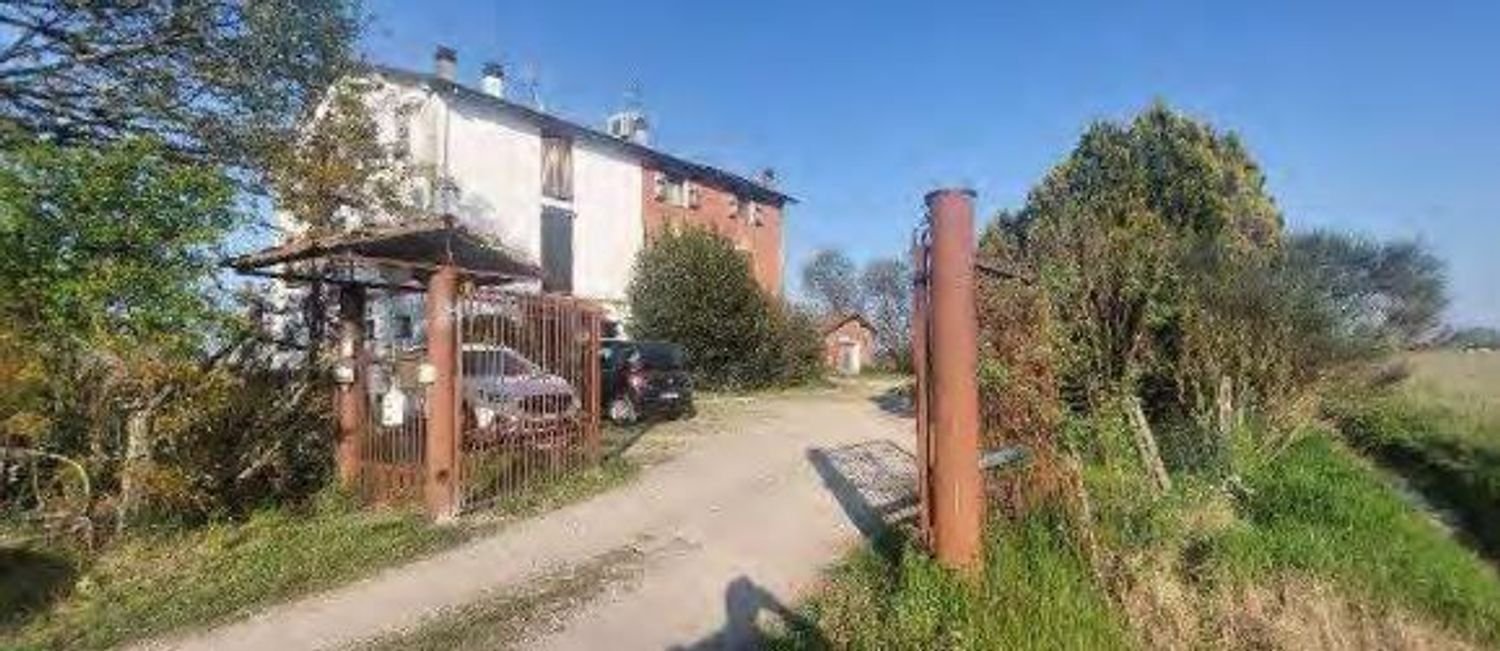 Квартира с 5 спальнями в Медичина, Италия № 351301