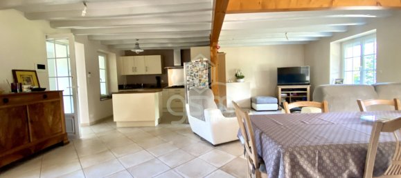 3 Schlafzimmer Haus in Esvres, France, Nr. 250846 8