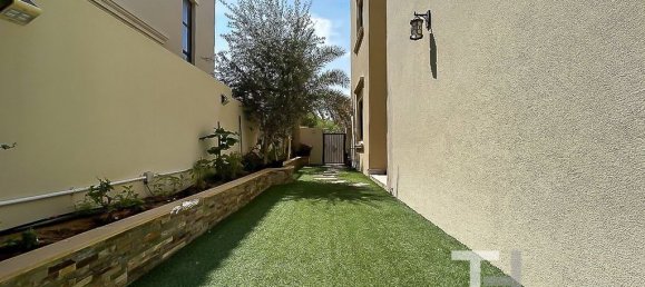 4 Schlafzimmer Villa in Reem, UAE, Nr. 30559 11