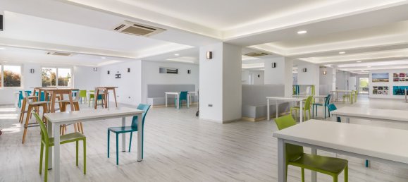 84 Schlafzimmer Hotel in Cadiz, Spain, Nr. 97723 27