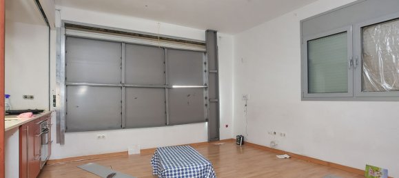 1 bedroom Apartment in Terrassa, Spain No. 175686 2