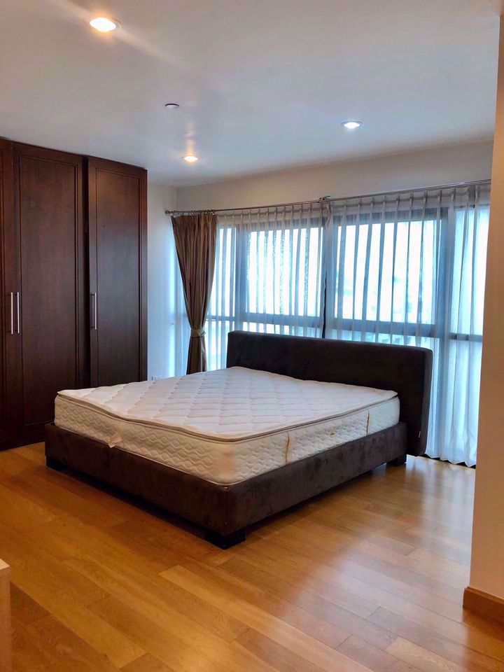 2 bedrooms Condo in Sathon, Thailand No. 9703