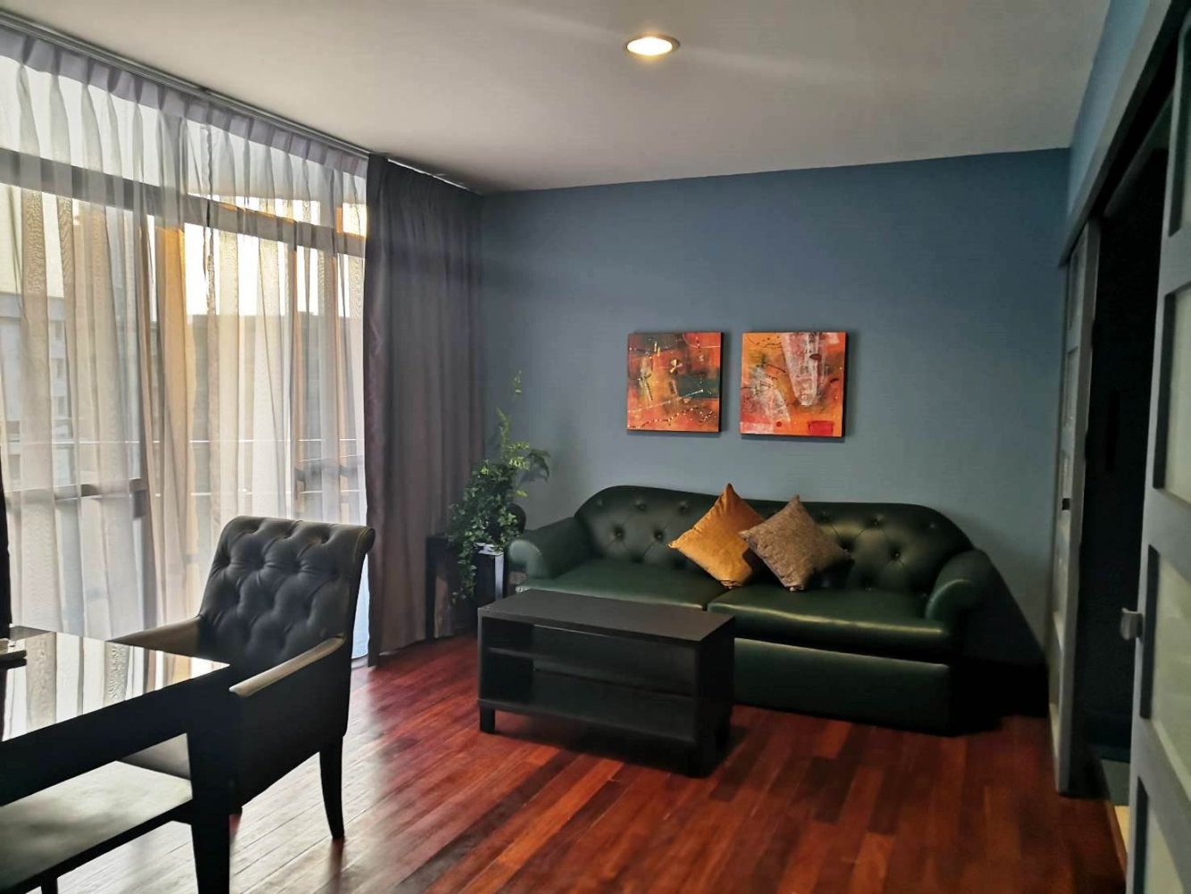 2 bedrooms Condo in Bangkok, Thailand No. 21672