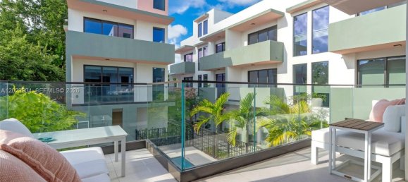 3 bedrooms Duplex for rent in Miami, Miami-Dade, Florida, USA № 615056 6