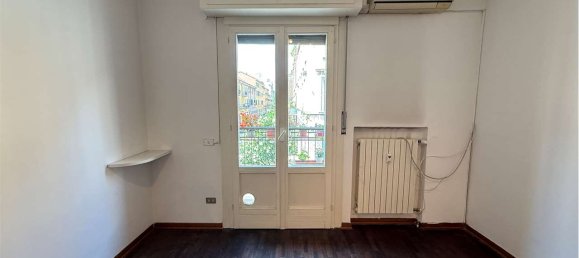 Квартира с 1 спальней в Милан, Италия № 371284 4