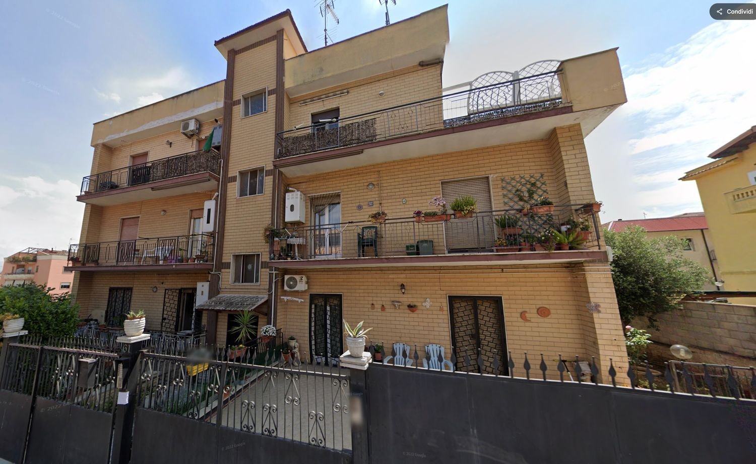 Квартира с 3 комнатами в Рим, Италия № 213693