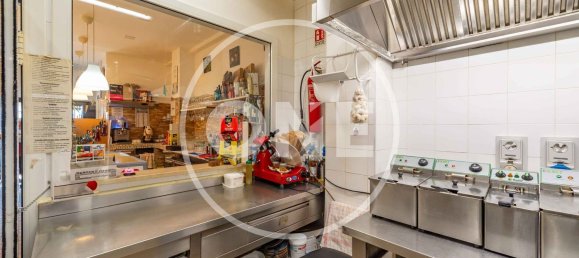 150m² Commercial property in Pomezia, Italy No. 315406 16