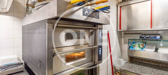 150m² Commercial property in Pomezia, Italy No. 315406 18