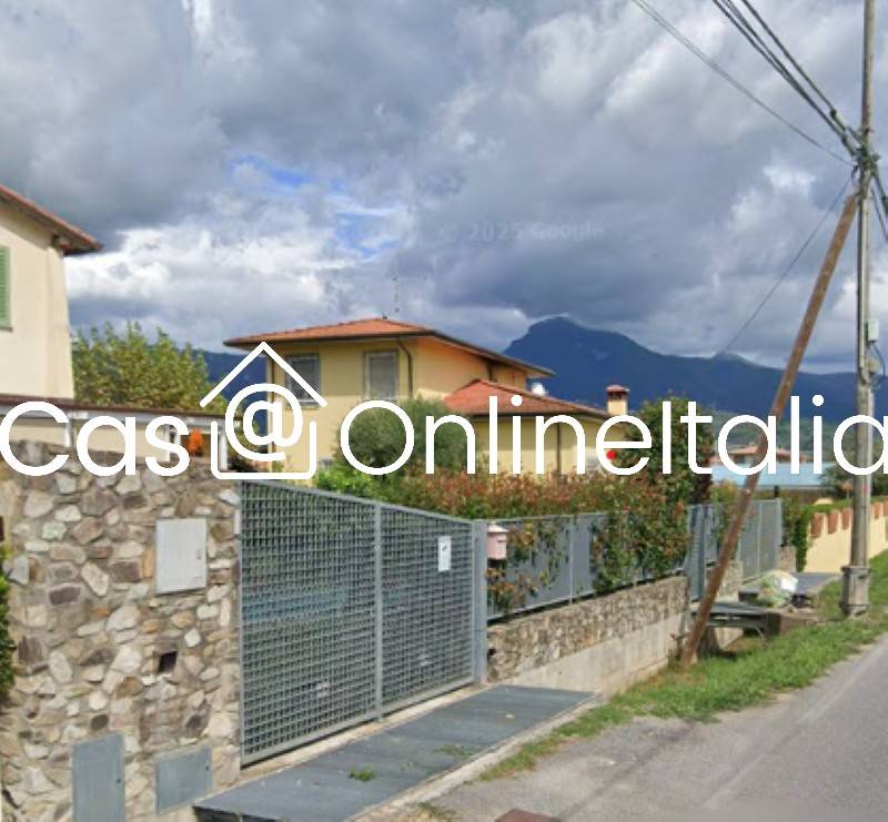 3 bedrooms Apartment in Camaiore, Italy No. 354520