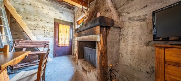 2 bedrooms House in Prata Camportaccio, Italy No. 377702 26