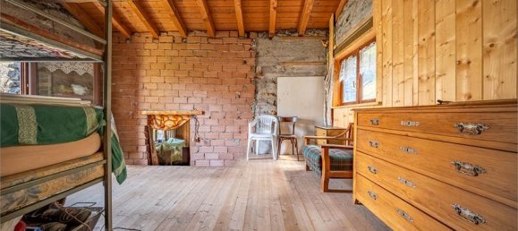 2 bedrooms House in Prata Camportaccio, Italy No. 377702 22