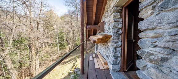 2 bedrooms House in Prata Camportaccio, Italy No. 377702 10