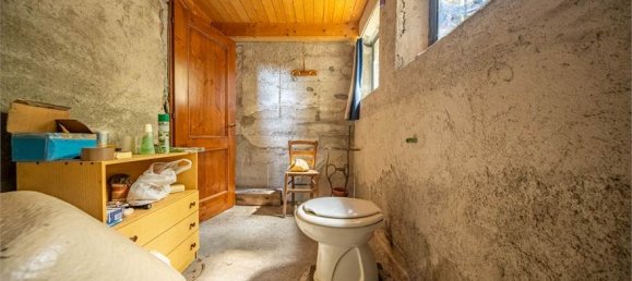 2 bedrooms House in Prata Camportaccio, Italy No. 377702 35